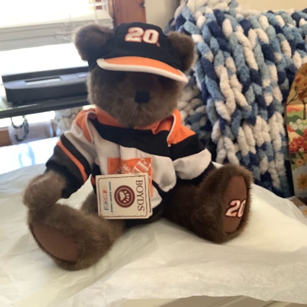 NASCAR/Boyds Bear Tony Stewart bear